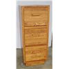 Image 3 : Oak file cabinet,44" x 18" x 29"