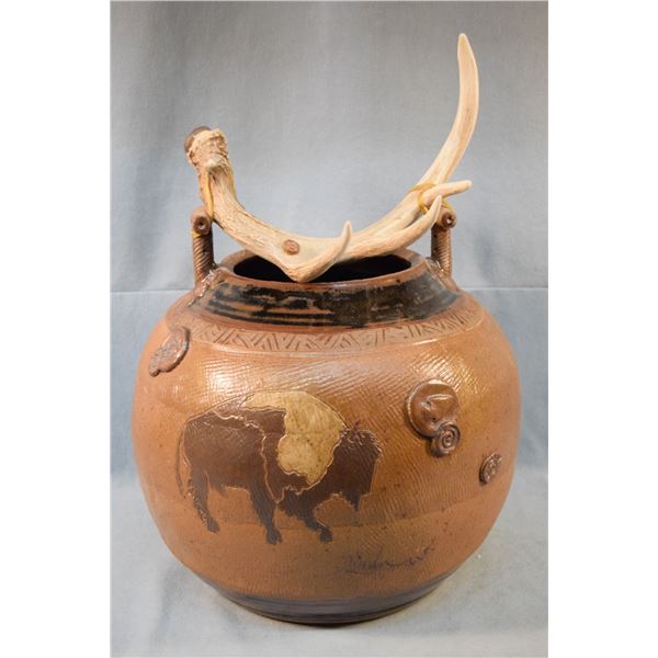 Walter, Linda, ceramic pot with antler handle, 10" tall, 12" diameter