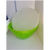 Image 5 : Lot of Tupperware and Other Plastic Bowls Storage Containers