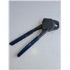Image 1 : 1/2" Angle Metal Pex Crimper