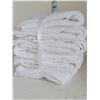 Image 2 : Lot of Bath Towels