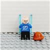 Image 2 : LEGO Black Widow in Holiday Sweater with Icicle Batons
