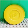 Image 3 : LEGO Square Stacking Basket with Lid and Wheels 21.5 qt (Minifigure Head Winking)