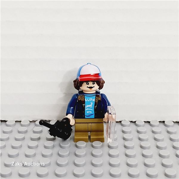 Dustin Henderson, Stranger Things Minifigure