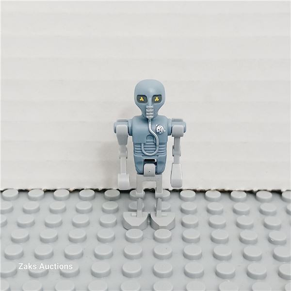 LEGO 2-1B Medical Droid (Dotted Badge Pattern, Light Bluish Gray Legs)