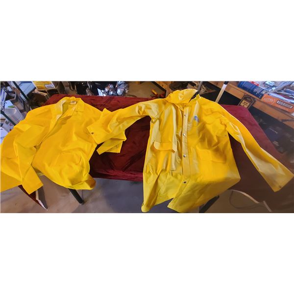 XL RAIN COAT AND RAIN COAT DUSTER - YELLOW