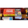 Image 6 : STAPLE GUN AND STAPLES