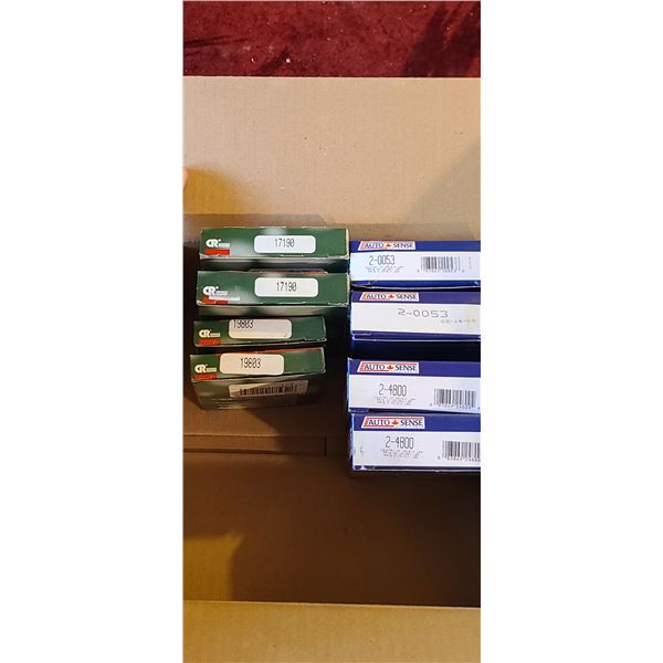 FOUR U-JOINTS AND FOUR SEALS