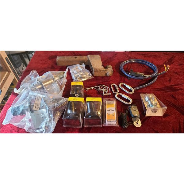 TRAILER PLUGS, RV SOCKET, 7 POLE TRALER DOCUMENT HOLDERS