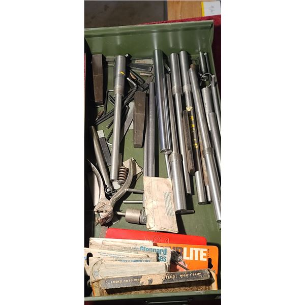 CONTENT OF DRAWER - MILL MACHINE ARBORS