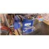 Image 2 : BLUE BENCH VISE 4" - BUYER MUST REMOVE