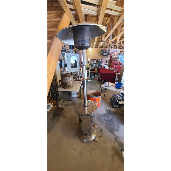 PATIO HEATER - WORKS BUT HAS BEEN BENT OUT OF SHAPE FROM WIND