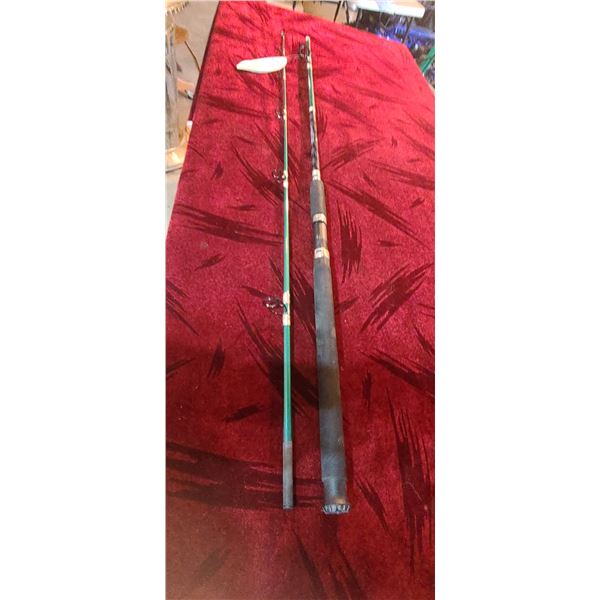 BRAND NEW MAKO HURRICANE SALT TACKLE ROD 9' 12-30LBS