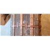 Image 6 : WOOD AND LEATHER STRAPPED STEAMER TRUNK 35 X 21 X 24"