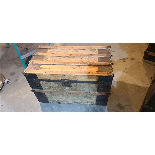 WOOD AND METAL STRAPPED STEAMER TRUNK 32 X18 21" COMES WITH X-MAS TREE LIGHTS