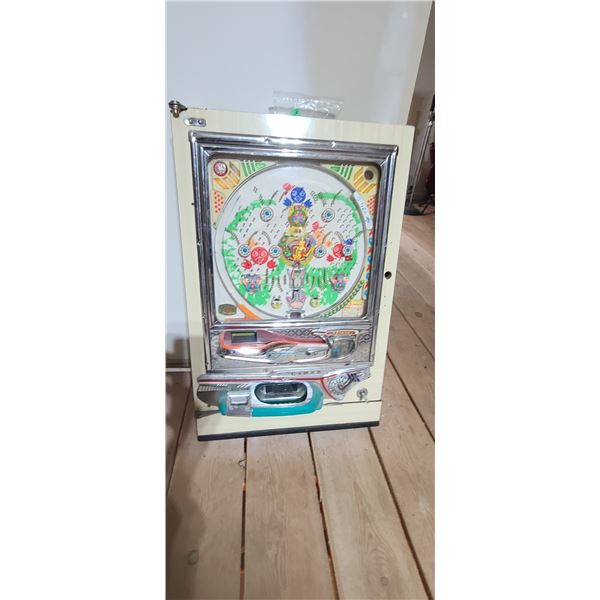 GINZA ANTIQUE ARCADE GAME