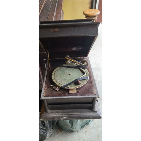 COLUMBIA GRAFONOLA AM GRAPHONE CO. BRIDGEFORT