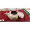 Image 5 : CAST IRON TEA POT AND CAST IRON FRYING PAN