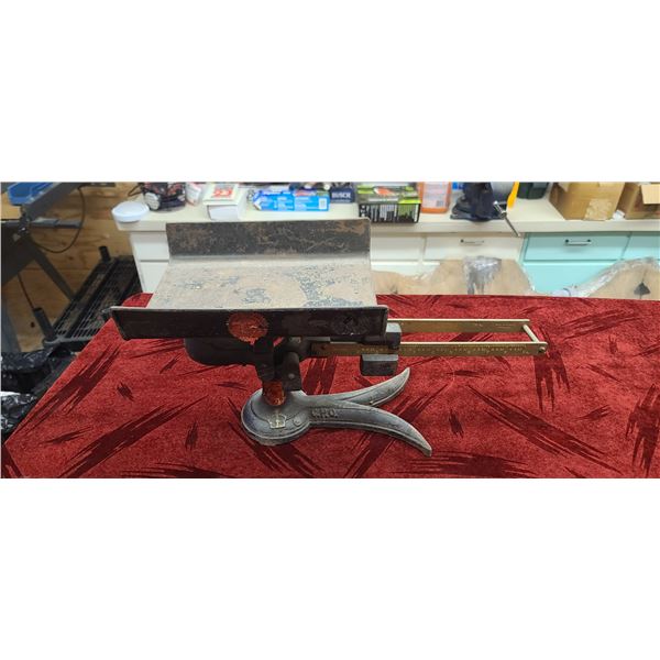 CPO COUNTER TOP WEIGH SCALE (MADE IN CANADA)