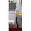 Image 6 : 11 PARTS BIN/TRAYS