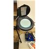 Image 2 : MAGNIFYING LAMP