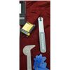 Image 10 : POP RIVET GUN, DIGITAL CALIPERS, SMALL SCREW DRIVER SET AND SET OF TORQUE SOCKETS