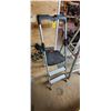 Image 2 : STEP STOOL AND FOLDING LADDER