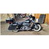 Image 3 : 1980 HARLEY DAVIDSON FLHS BLACK 1340CC, BATWING FAIRING , WHITE WALL TIRES - GOOD TREAD, COMES WITH