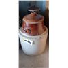 Image 2 : VINTAGE STONEWARE CROCK 2 COMPLETE AND 2 MISSING HANDLES