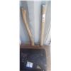Image 1 : AXE AND PICK AXE