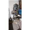 Image 1 : NEAR NEW WOOD BAND SAW