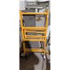 Image 1 : PORTABLE SHELVING TOOL BENCH/ SCAFFOLD  24INCH X 48 INCH