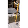 Image 3 : PORTABLE SHELVING TOOL BENCH/ SCAFFOLD  24INCH X 48 INCH