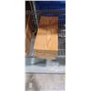 Image 8 : 5 WOODEN GRAPE BOXES AND 2 PACKAGES OF HAMSTER BEDDING