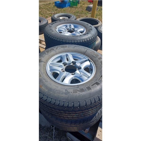 4 MICHELIN 275/70R17 E RATED 40%