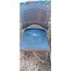 Image 2 : 20 PLASTIC COMMERCIAL STACKING CHAIRS LITTLE RUST ON SOME LEGS