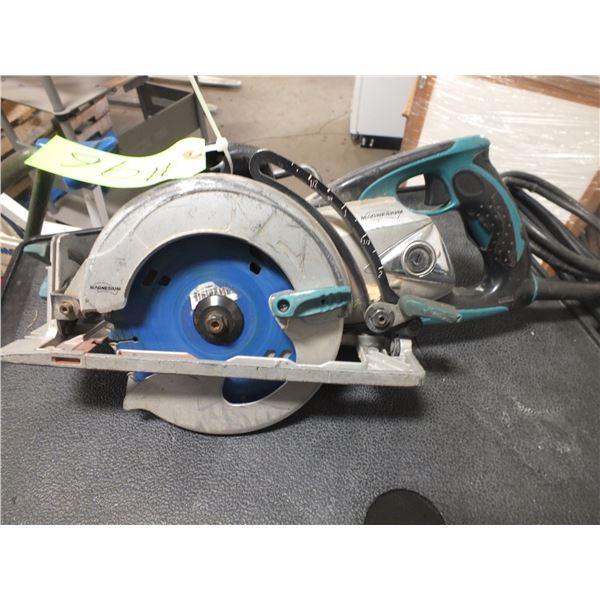 Makita Magnesium 7 1/2" Circular Saw