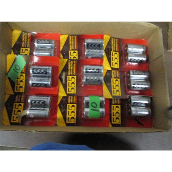 FREIGHT DAMAGE (AS IS):  FLAT C/W C-CELL 555 BATTERIES