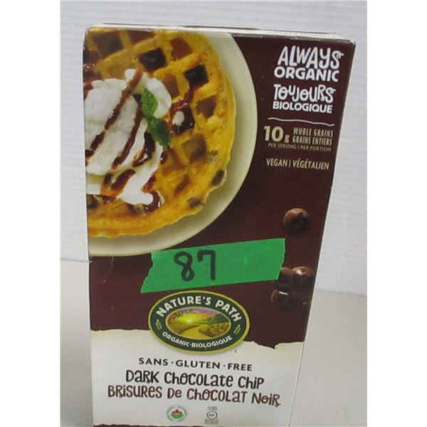 FROZEN:  DARK CHOCOLATE CHIP WAFFLES (210G) - BOX