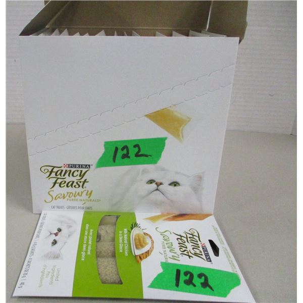 FREIGHT DAMAGE (AS IS):  FANCY FEAST CHICKEN CAT TREATS (15 POUCHES) - BOX