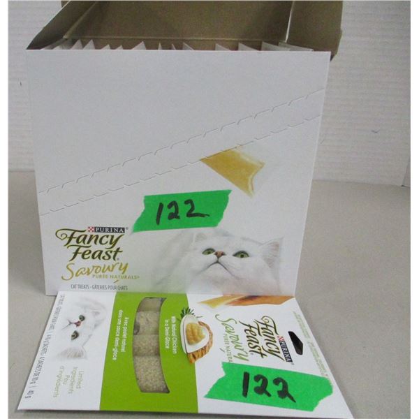 FREIGHT DAMAGE (AS IS):  FANCY FEAST CHICKEN CAT TREATS (15 POUCHES) - BOX