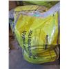 Image 3 : ESTATE:  BLACK CEDAR MULCH (56L) - BAG