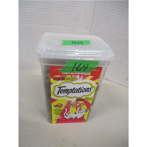 TEMPTATIONS MEDLEY CAT TREATS MIX UPS (454G) - TUB