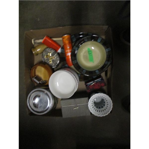 FLAT C/W ASSORTED GLASSWARE