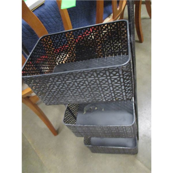 ESTATE:  3 BASKET METAL STAND