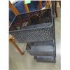 Image 1 : ESTATE:  3 BASKET METAL STAND