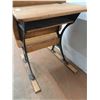 Image 4 : * Vintage Wooden & Cast Iron School Desk - 28" x 21" x 29" - CANNOT SHIP