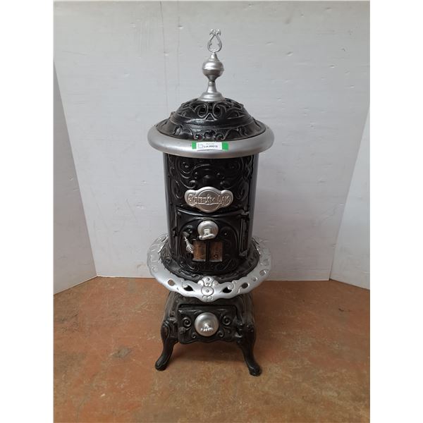 * Antique Sunbeam Oak Brand Cast Iron Wood Stove - CANNOT SHIP - 42" x 15"