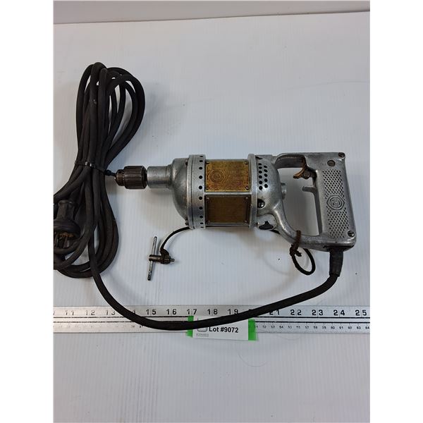 Black and Decker Electric Drill 1923 with Chuck -Works