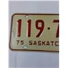 Image 2 : Saskatchewan License Plate 1975